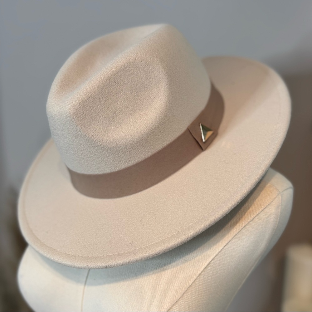 Elegant Cream Fedora Hat